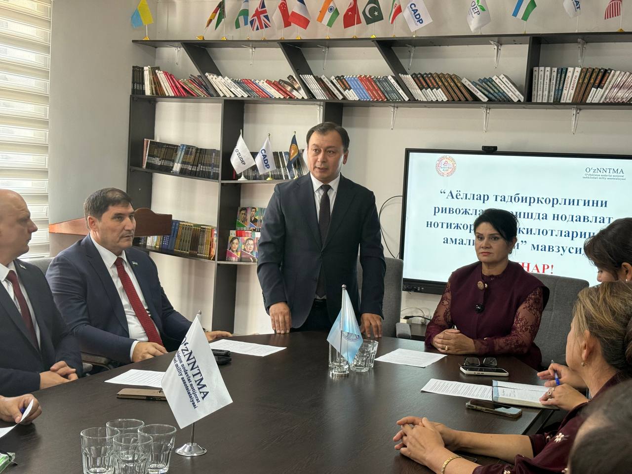 NURAFSHON SHAHRIDA NODAVLAT NOTIJORAT TASHKILOT TAJRIBASI ALMASHILDI: «AYOLLAR TADBIRKORLIGINI RIVOJLANTIRISHDA NNTlARNING AMALIY OʻRNI» MAVZUSIDA SEMINAR